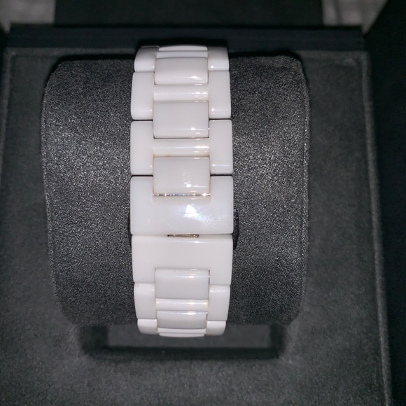 Michael Kors watch - Picture 2 of 2